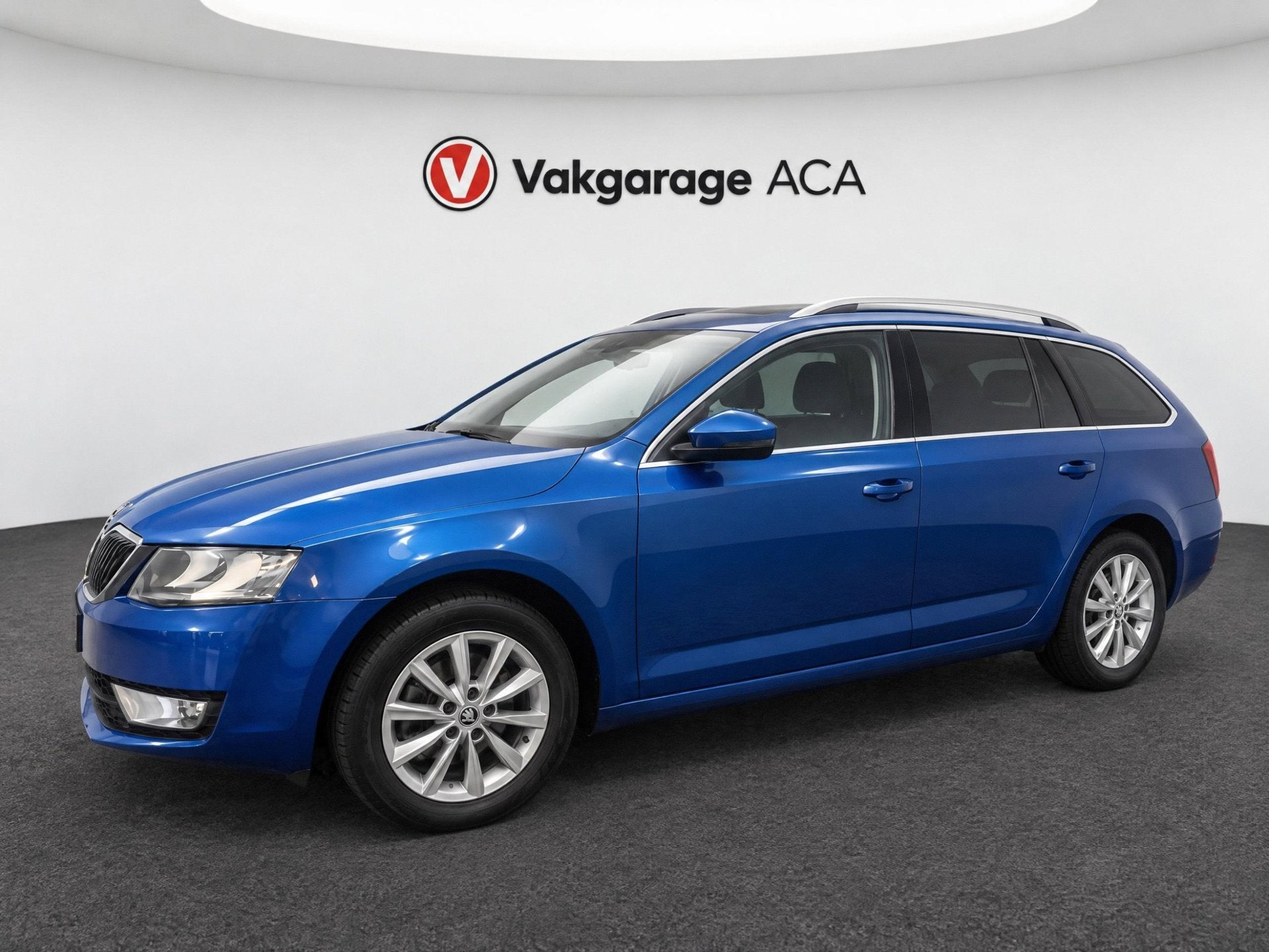 Skoda Octavia Combi 1.0 TSI Greentech Ambition Business // N, Auto's, Gebruikt, Blauw, Origineel Nederlands, 1300 kg