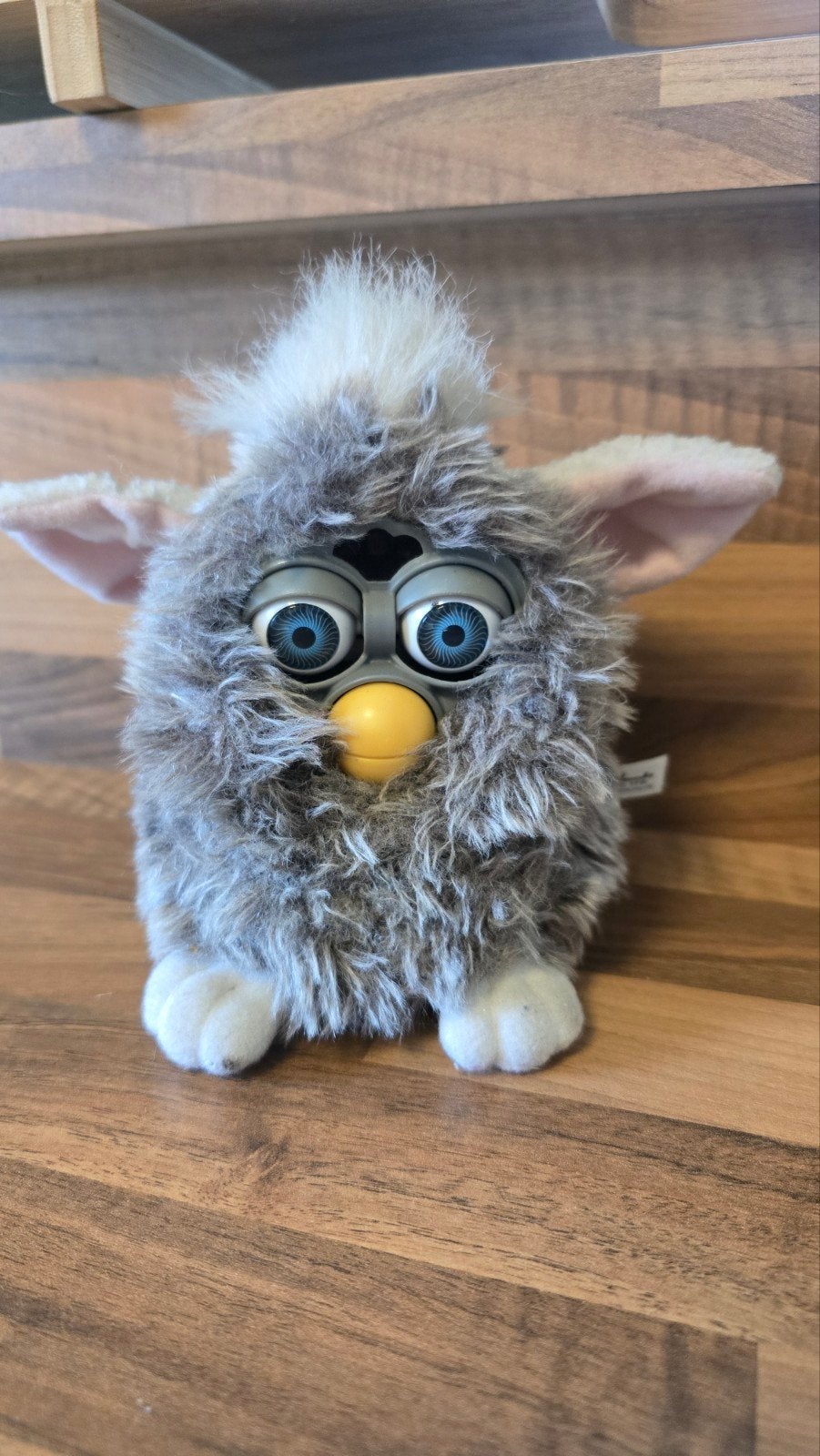 Originele Vintage Furby 1998 – Model 70-800 (Grijze Uil), Kinderen en Baby's, Gebruikt, Overige merken, Overige karakters, Overige typen