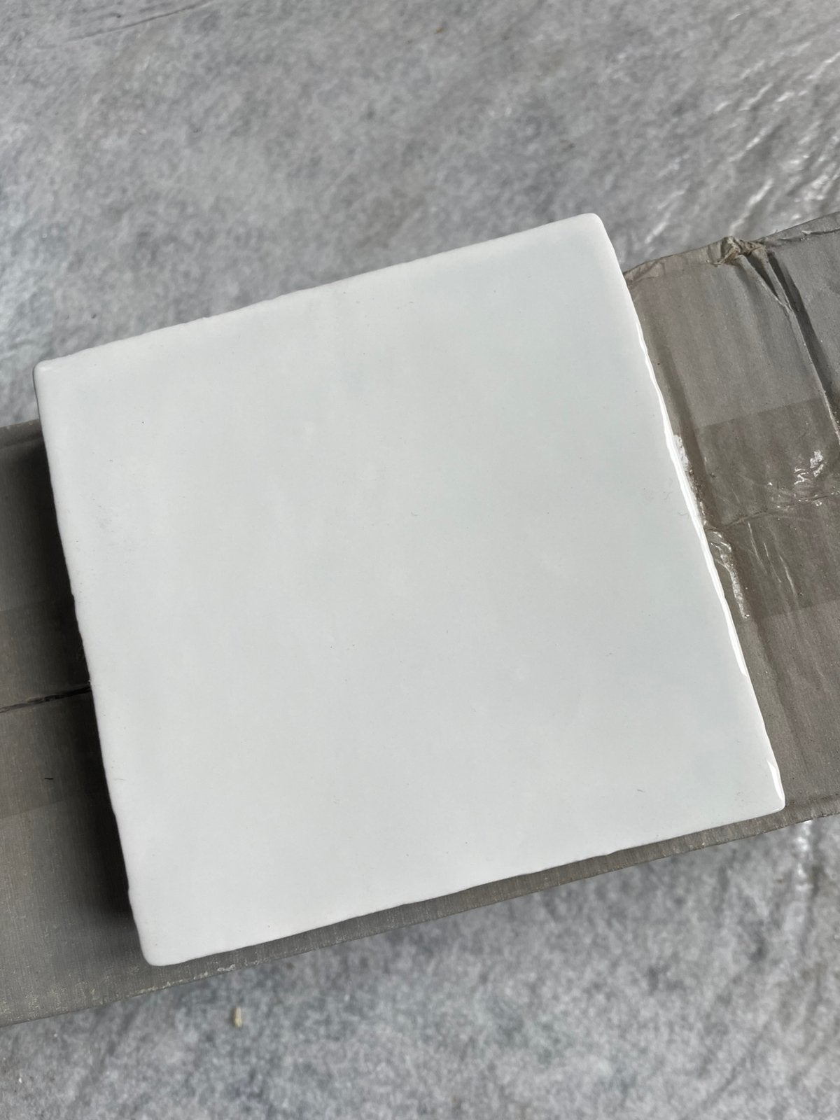 Tegels wit 13x13cm 33 stuks, Ophalen of Verzenden, Zo goed als nieuw, Minder dan 5 m², 20 tot 40 cm
