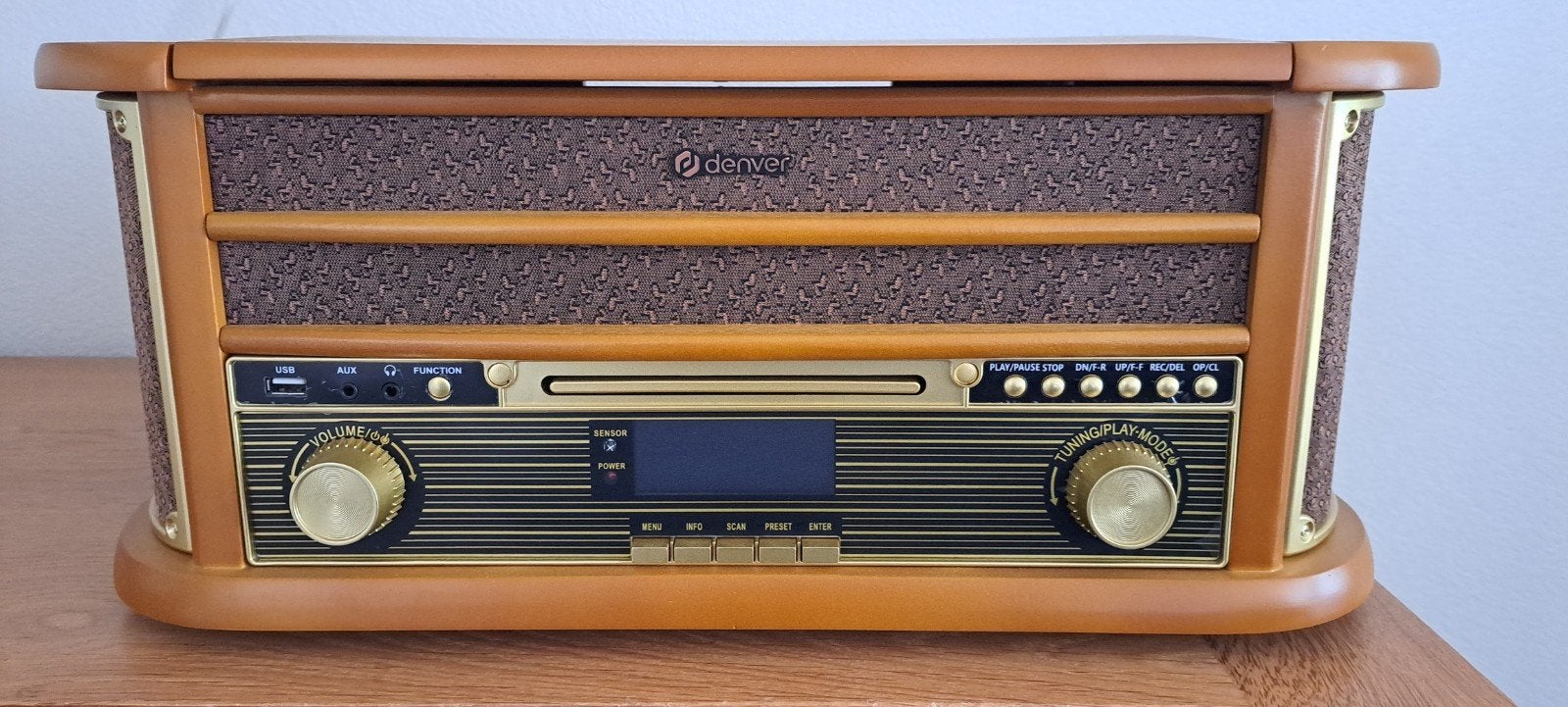 retro platenspeler met radio, cd- en cassettespeler., Ophalen, Zo goed als nieuw, Overige typen