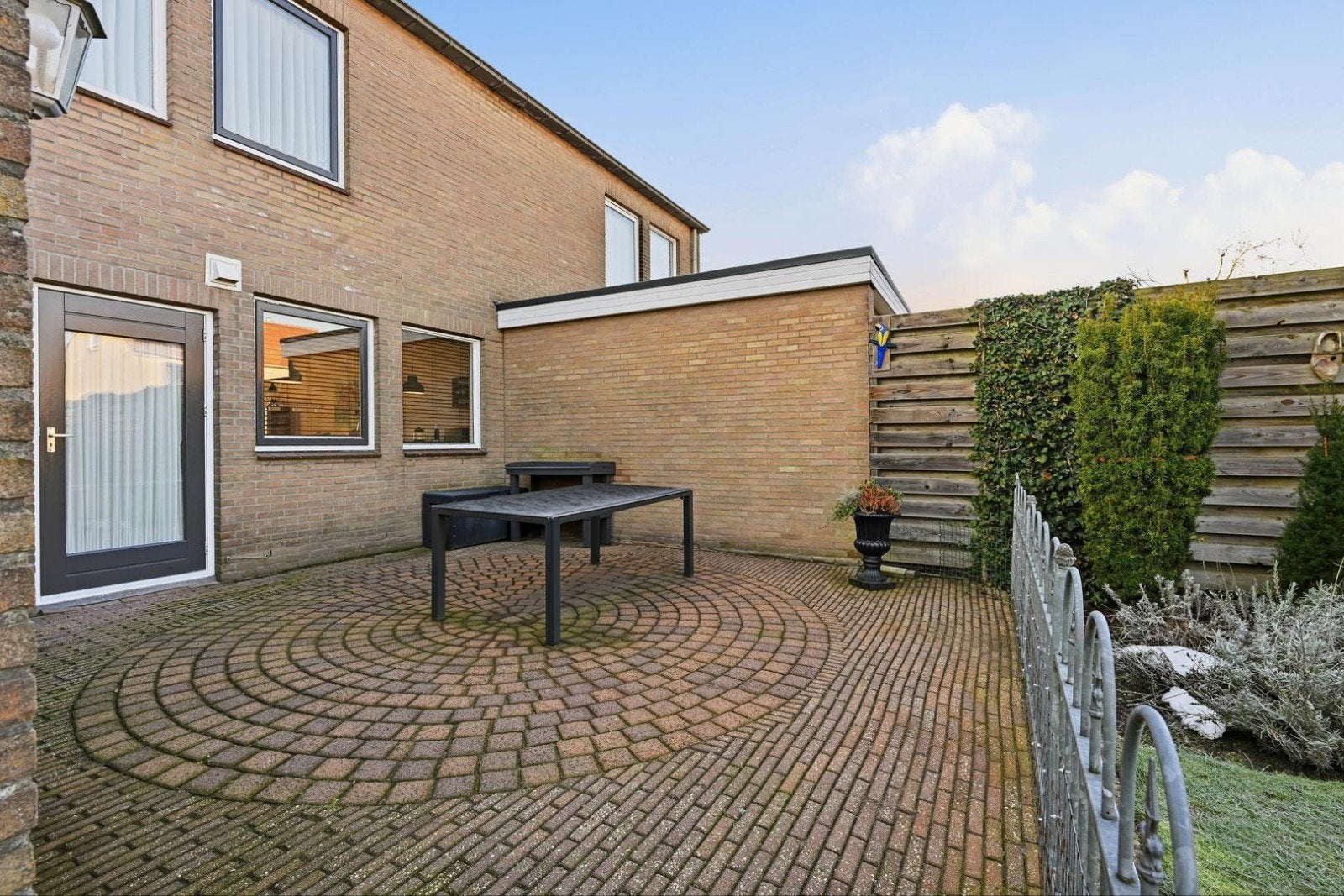 cirkel terras + opsluitbanden, Ophalen, Beton, Overige typen