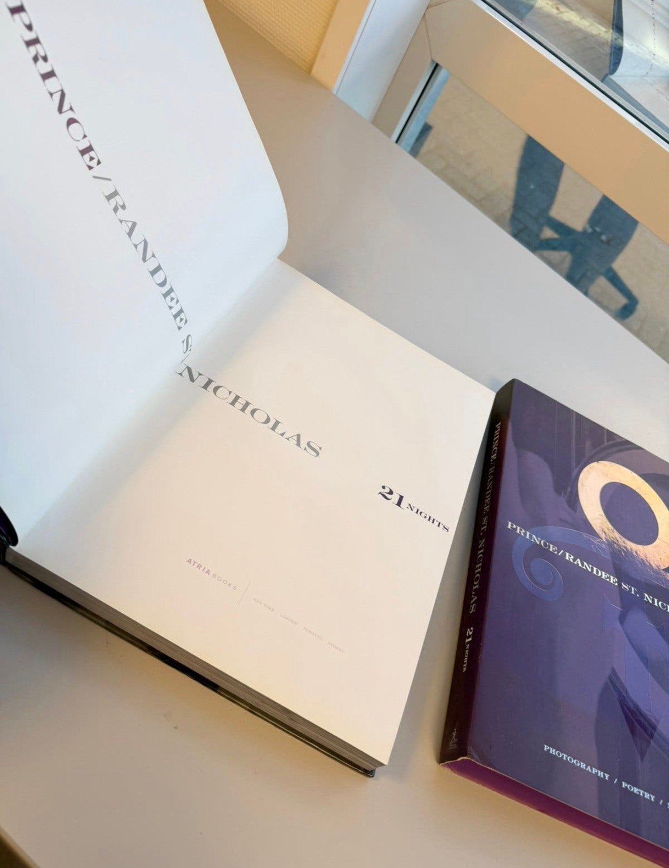 Prince 21 Nights Hardcover Boek Indigo Nights CD fotografie, Ophalen of Verzenden, Zo goed als nieuw, Fotografie algemeen