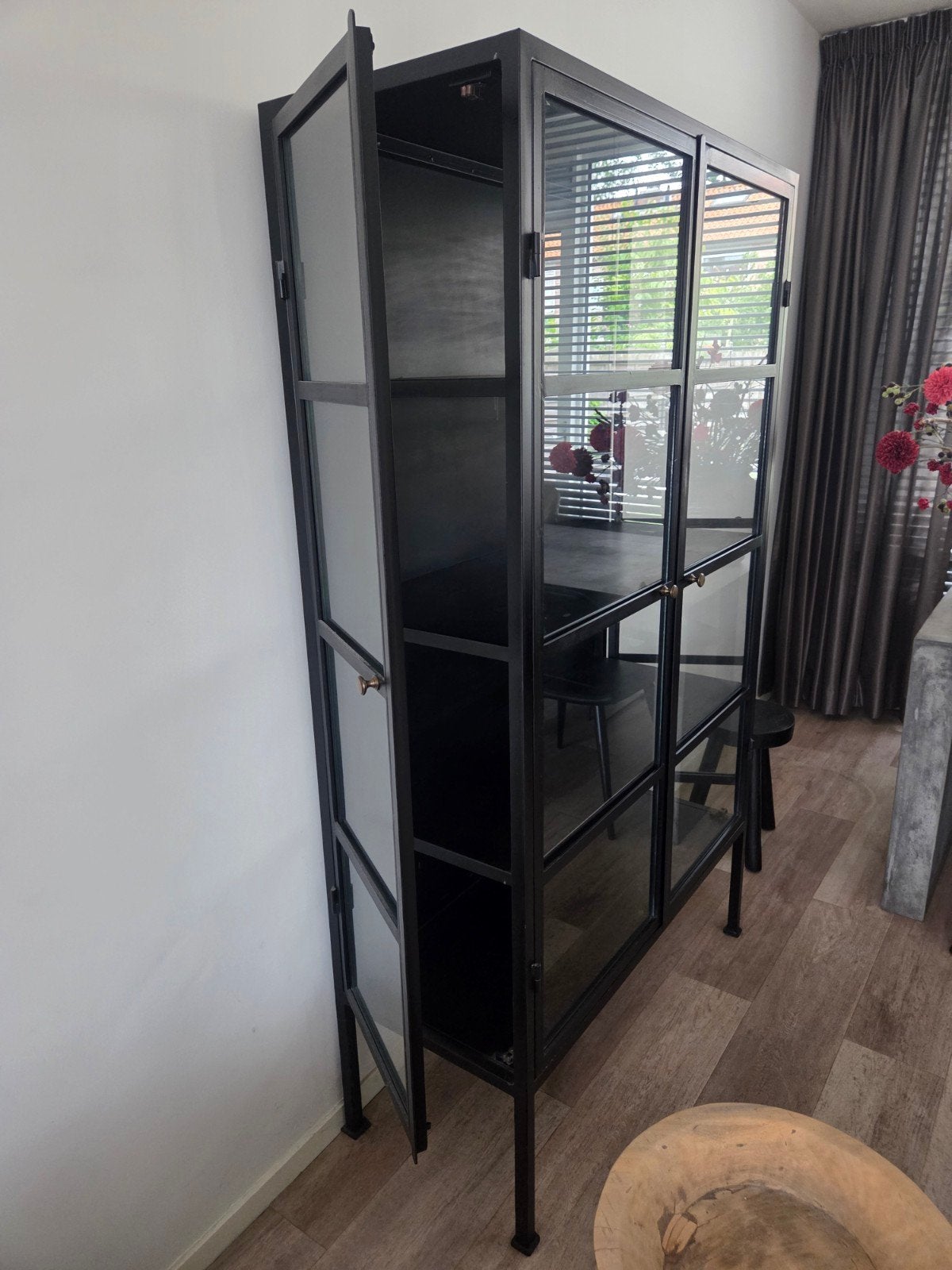 Vitrinekast Loods 5 - Zwart metaal met glas, Ophalen, 100 tot 150 cm, 200 cm of meer, Glas