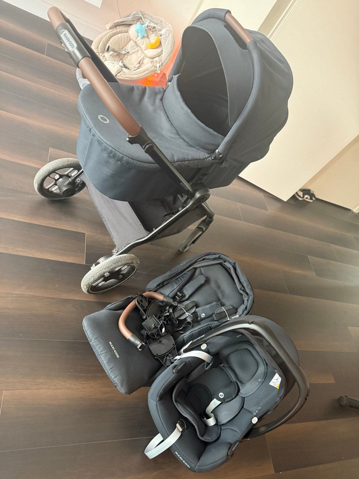 3-delig maxi-cosi kinderwagen set. 6 maanden gebruikt, Zo goed als nieuw, Met autostoeltje, Maxi-Cosi, Ophalen