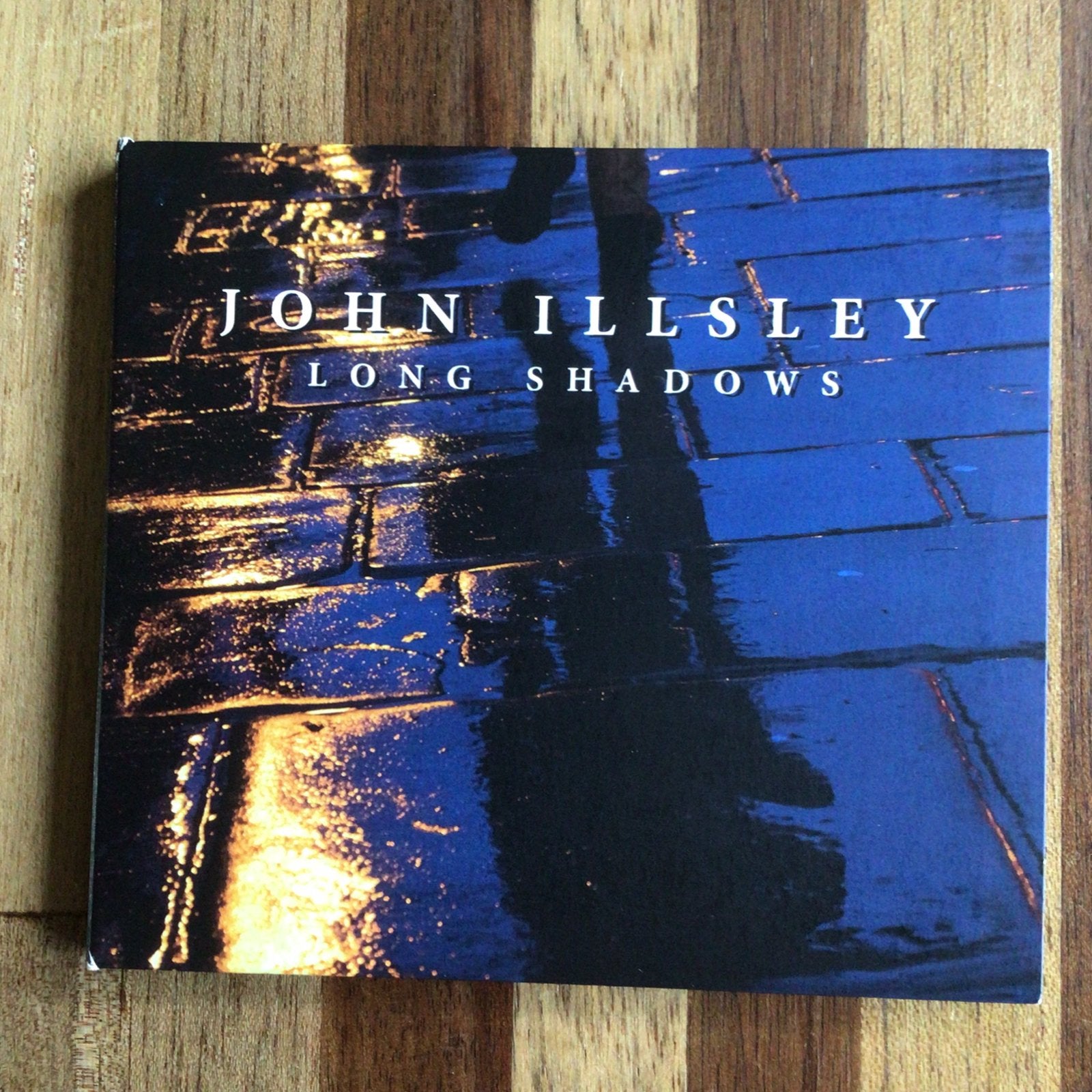 John Illsley ( Dire Straits ) - Long Shadows, Ophalen of Verzenden, Zo goed als nieuw