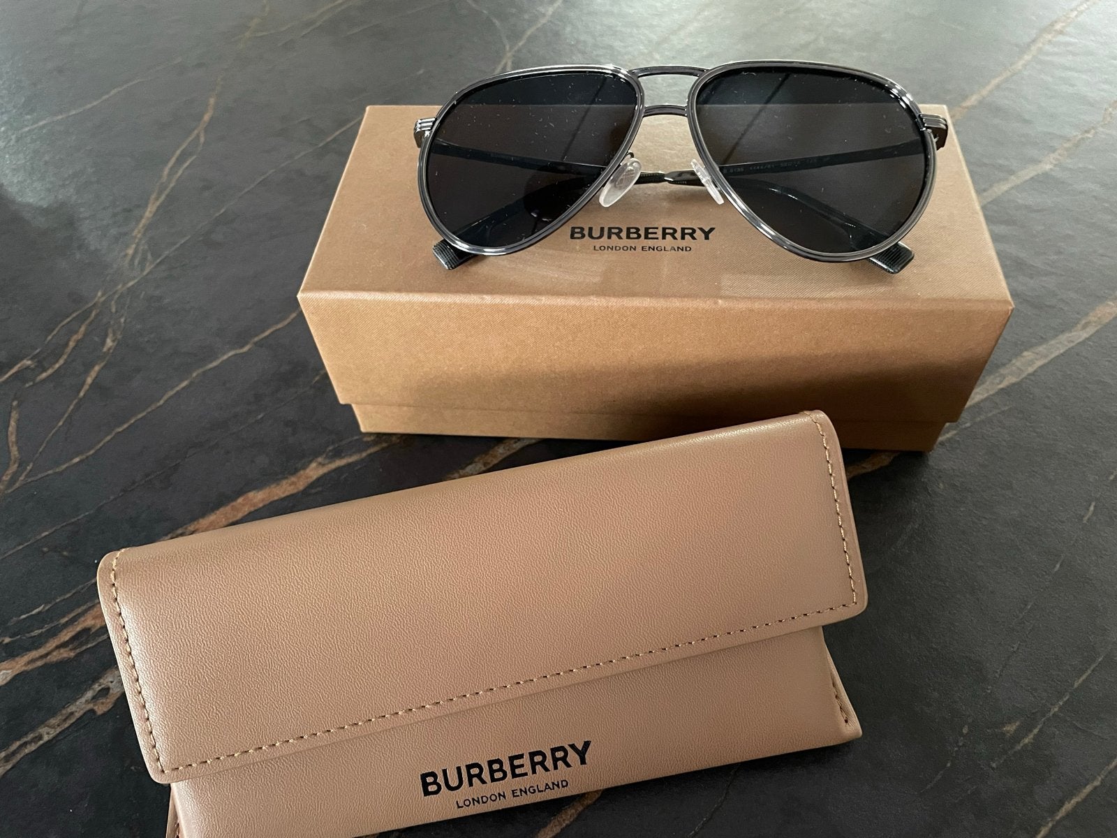 Burberry zonnebril - Nieuw, Zonnebril, Zwart, Nieuw, Ophalen