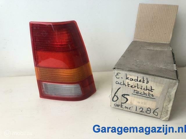 Achterlicht rechts Kadett E t85 4 deurs 1223083, Auto-onderdelen, Verlichting, Opel, Nieuw, Ophalen of Verzenden, Opel