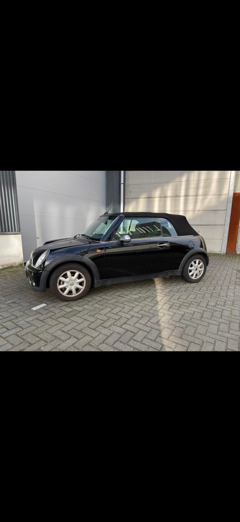 Mini 1.6 16V Cooper Cabrio 2004, vol opties, Nwe apk + beurt, Auto's, Mini, Voorwielaandrijving, 4 cilinders, Cabriolet, 4 stoelen