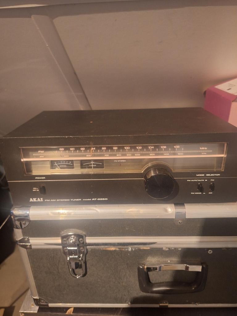 Akai AT-2250 FM AM Stereo Tuner - Vintage Audio, Ophalen of Verzenden, Gebruikt, Analoog