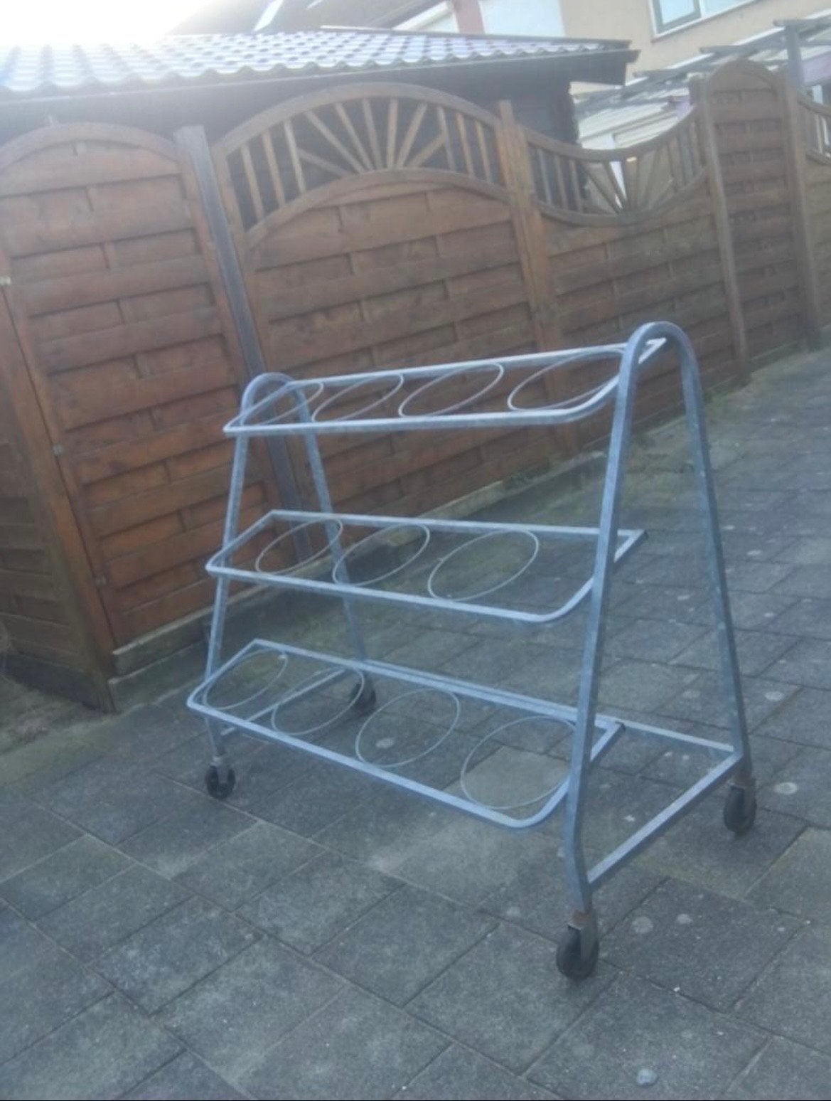 Metalen plantenrek op wielen - 3 lagen, Gebruikt, Ophalen of Verzenden, Binnen, Metaal