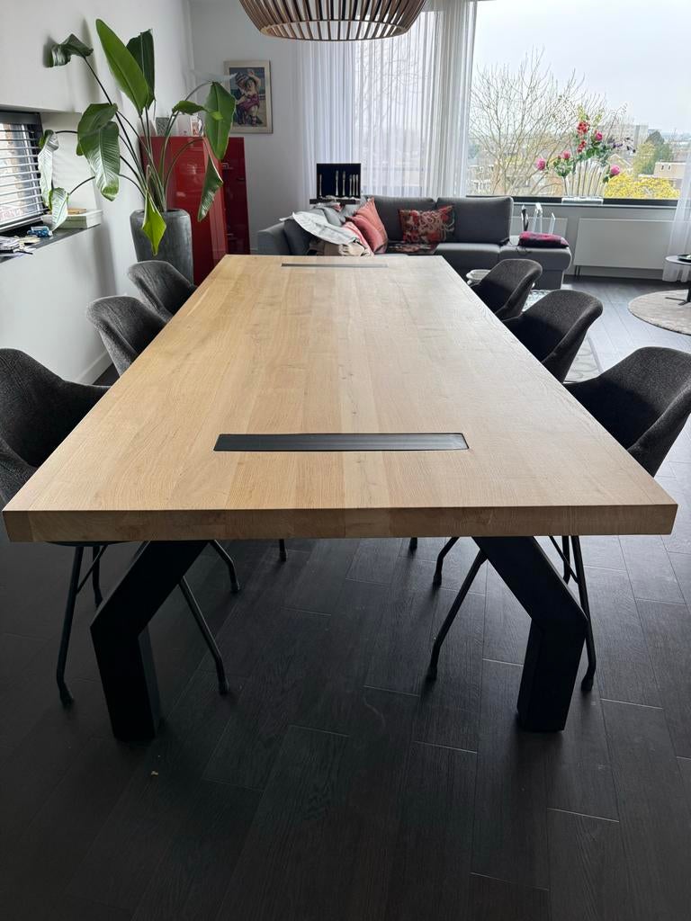 Mobi Living Design Eettafel - Robuust Eiken met Stalen Poot, Huis en Inrichting, Tafels | Eettafels, Ophalen, Gebruikt, 100 tot 150 cm