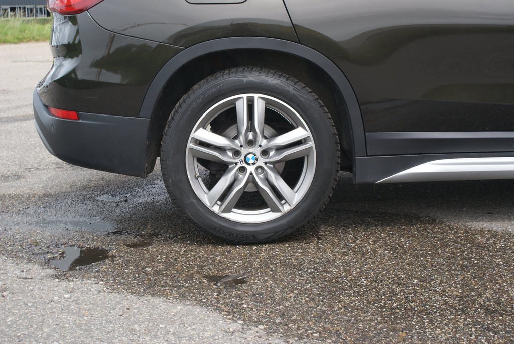 BMW X1 SDrive18i Centennial High Executive | Pano | H&K | El, Gebruikt, Bruin, Leder, 19 km/l