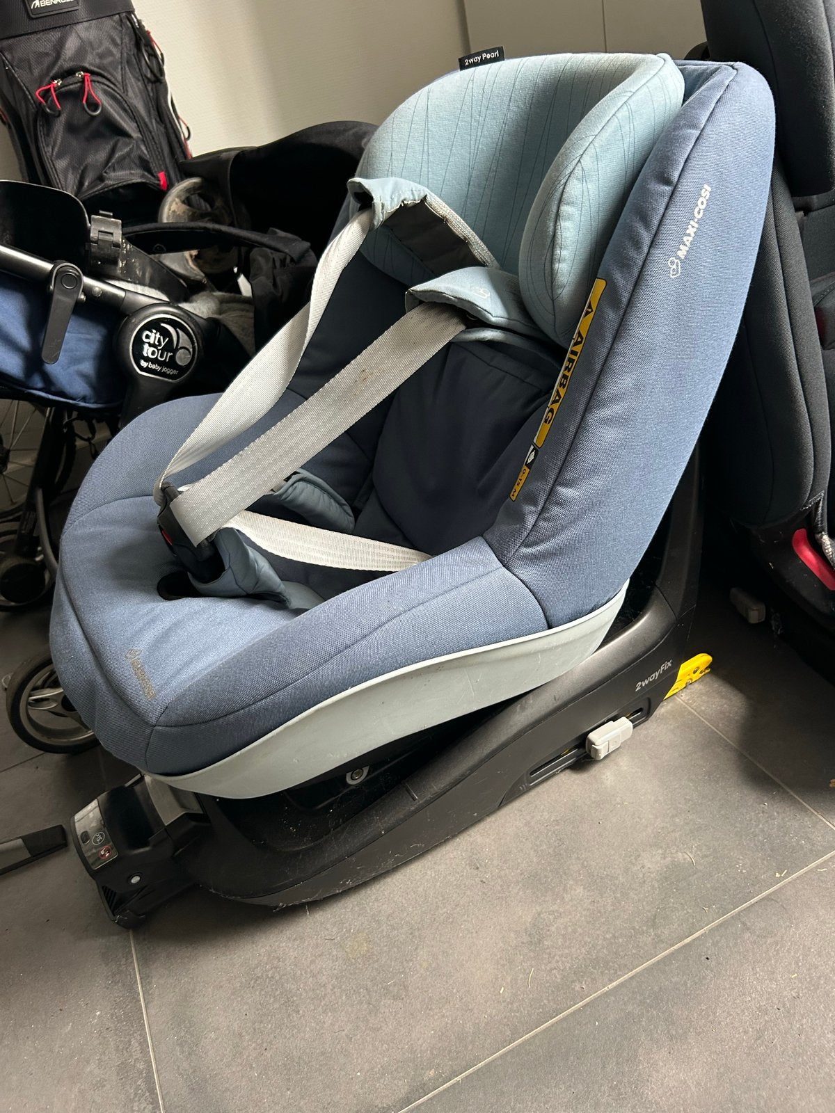 Maxi-Cosi 2wayPearl Nomad Blue met 2wayFix ISOFIX-Basis, Ophalen, Gebruikt, 0 t/m 18 kg, Verstelbare rugleuning