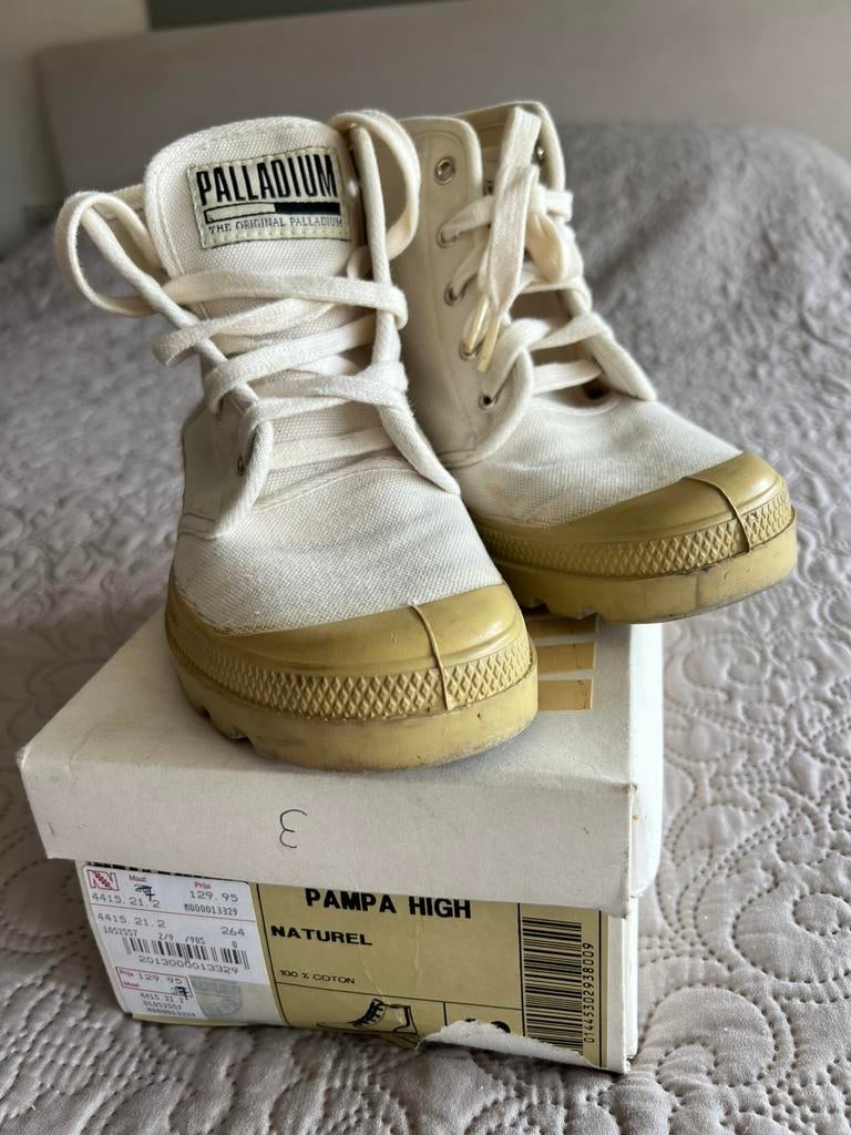 Palladium  pampa high.  maat 37, Ophalen, Beige, Sneakers of Gympen, Zo goed als nieuw