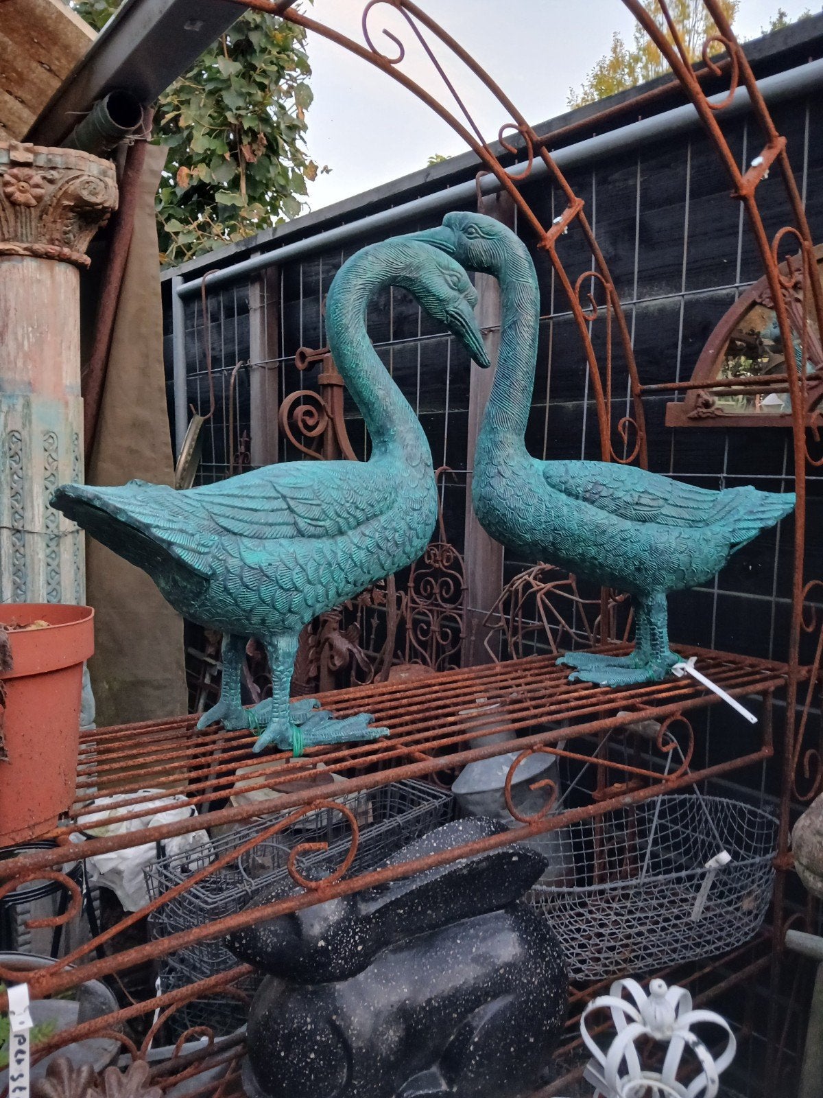 Tuinbeeld Brons-kleurige gans ganzen Ook:"De Evenaar" Eemnes