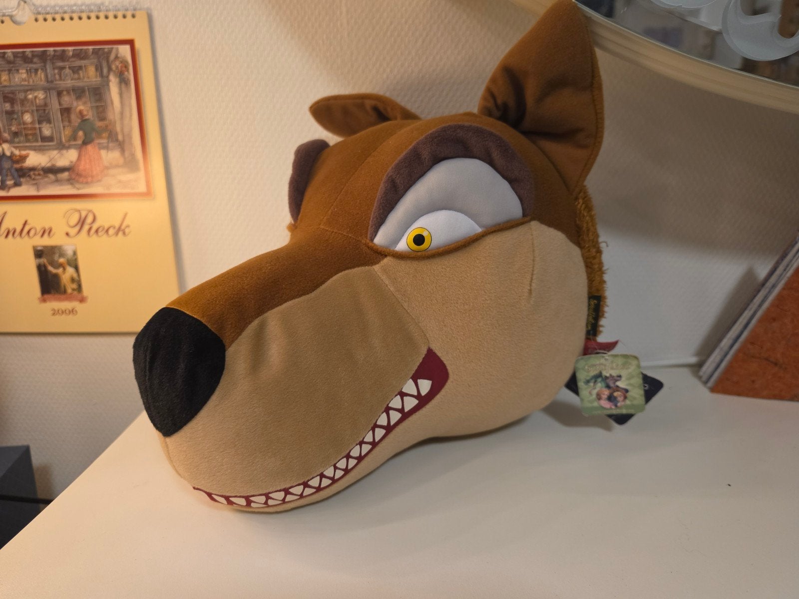 Muurkop wolf efteling, Ophalen of Verzenden, Zo goed als nieuw, Button of Speldje