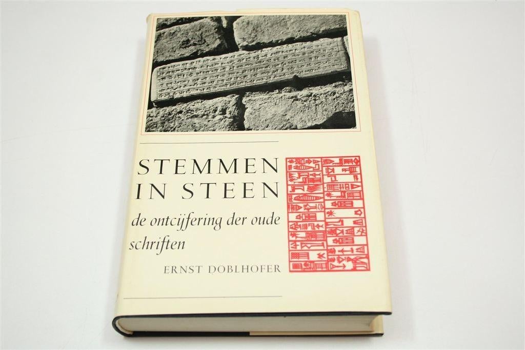 Stemmen in Steen — Ontcijfering Oude Schriften 1966, Ophalen of Verzenden, Gelezen, Europa