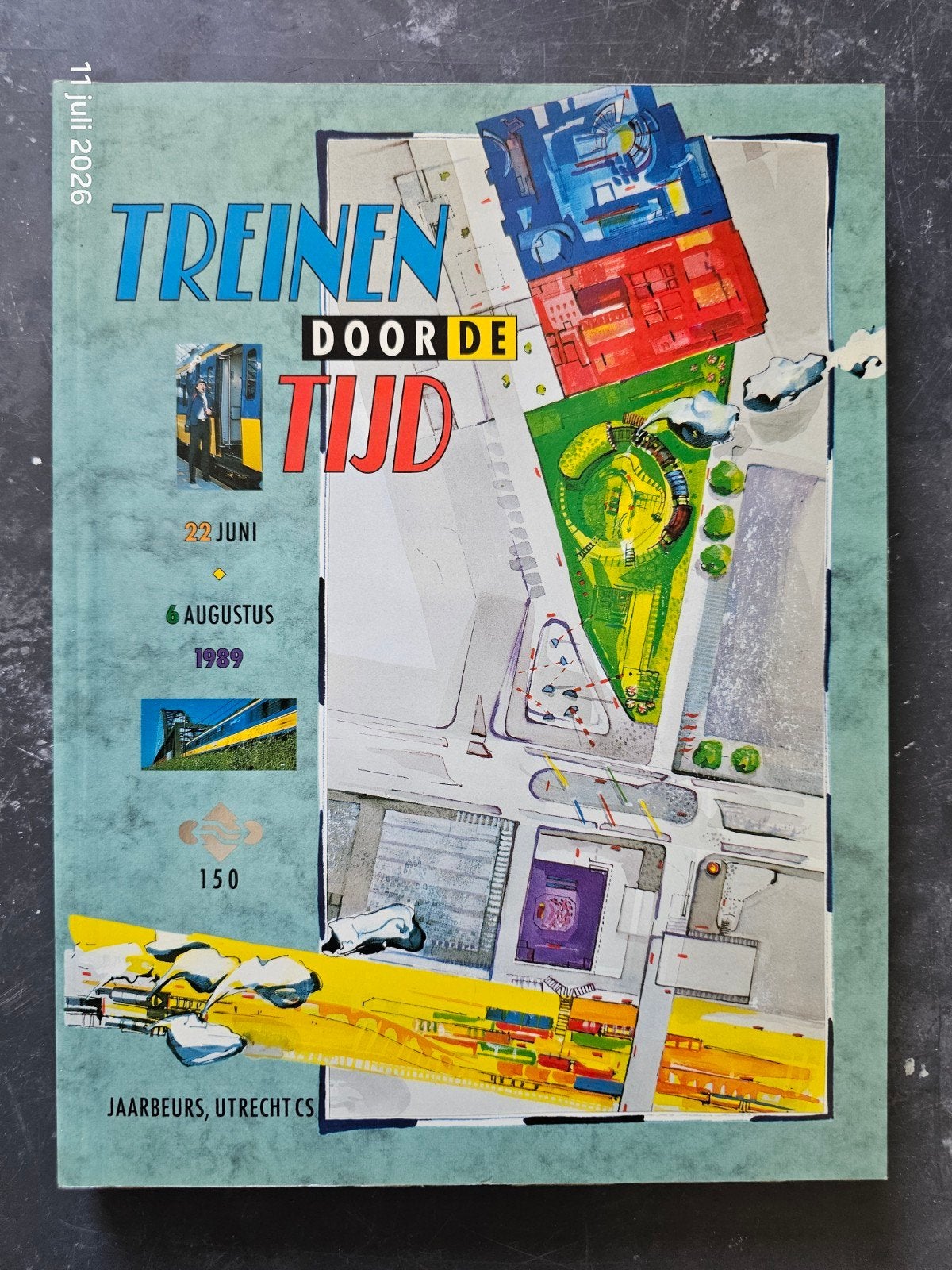 Treinen door de Tijd - NS Boek Spoorwegen Utrecht CS, Ophalen of Verzenden, Gelezen, Trein