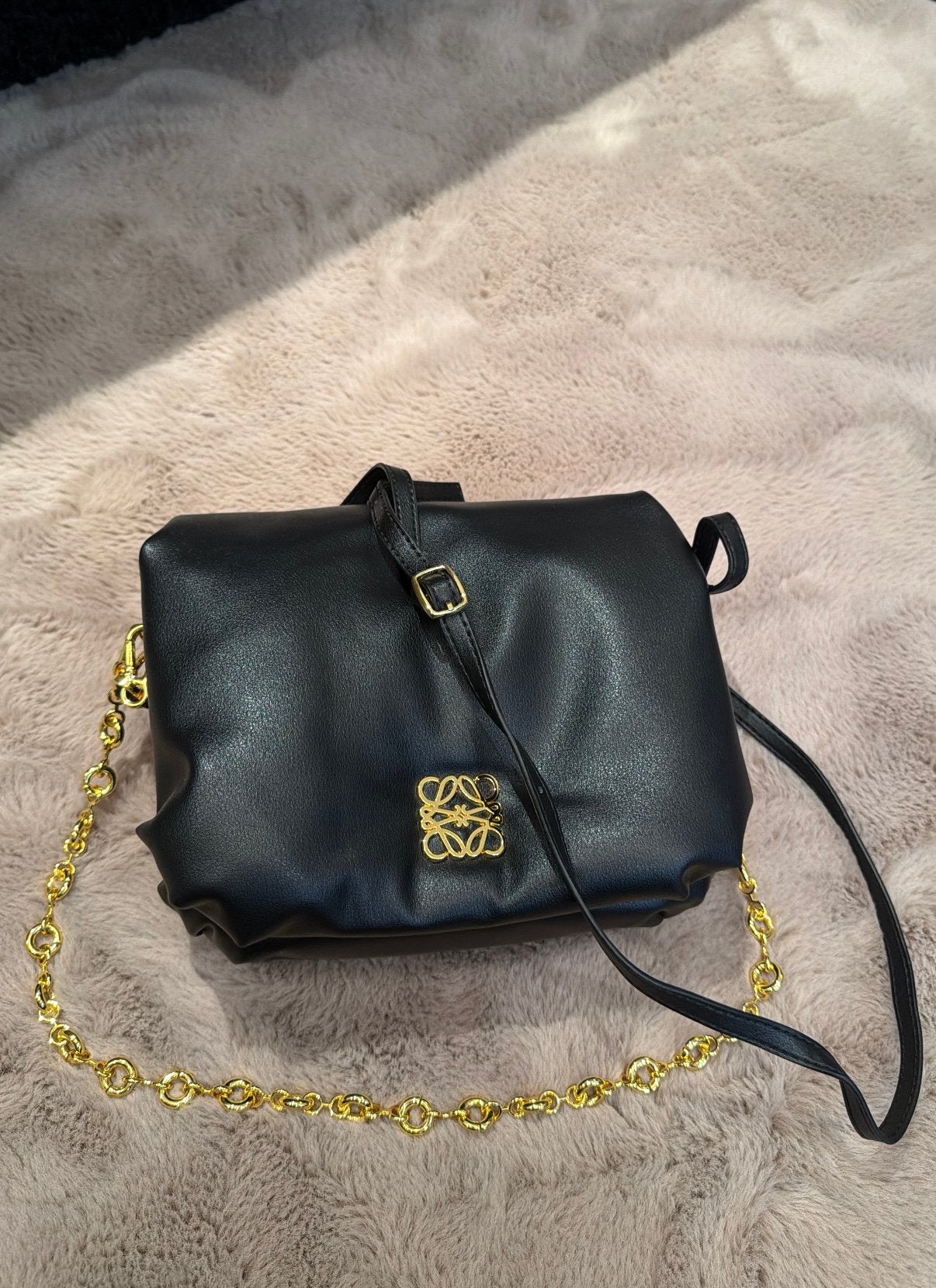 Loewe tas, Sieraden, Tassen en Uiterlijk, Ophalen of Verzenden, Zo goed als nieuw