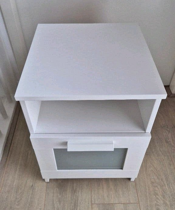 Ikea nachtkastje wit BRIMNES, Huis en Inrichting, Slaapkamer | Nachtkastjes, Ophalen, Gebruikt, Minder dan 45 cm, 55 tot 70 cm