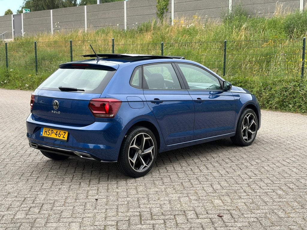 Volkswagen POLO 1.0 High Line PANO I CARPLAY I NAVI I R-LINE, Voorwielaandrijving, Gebruikt, Euro 6, Blauw