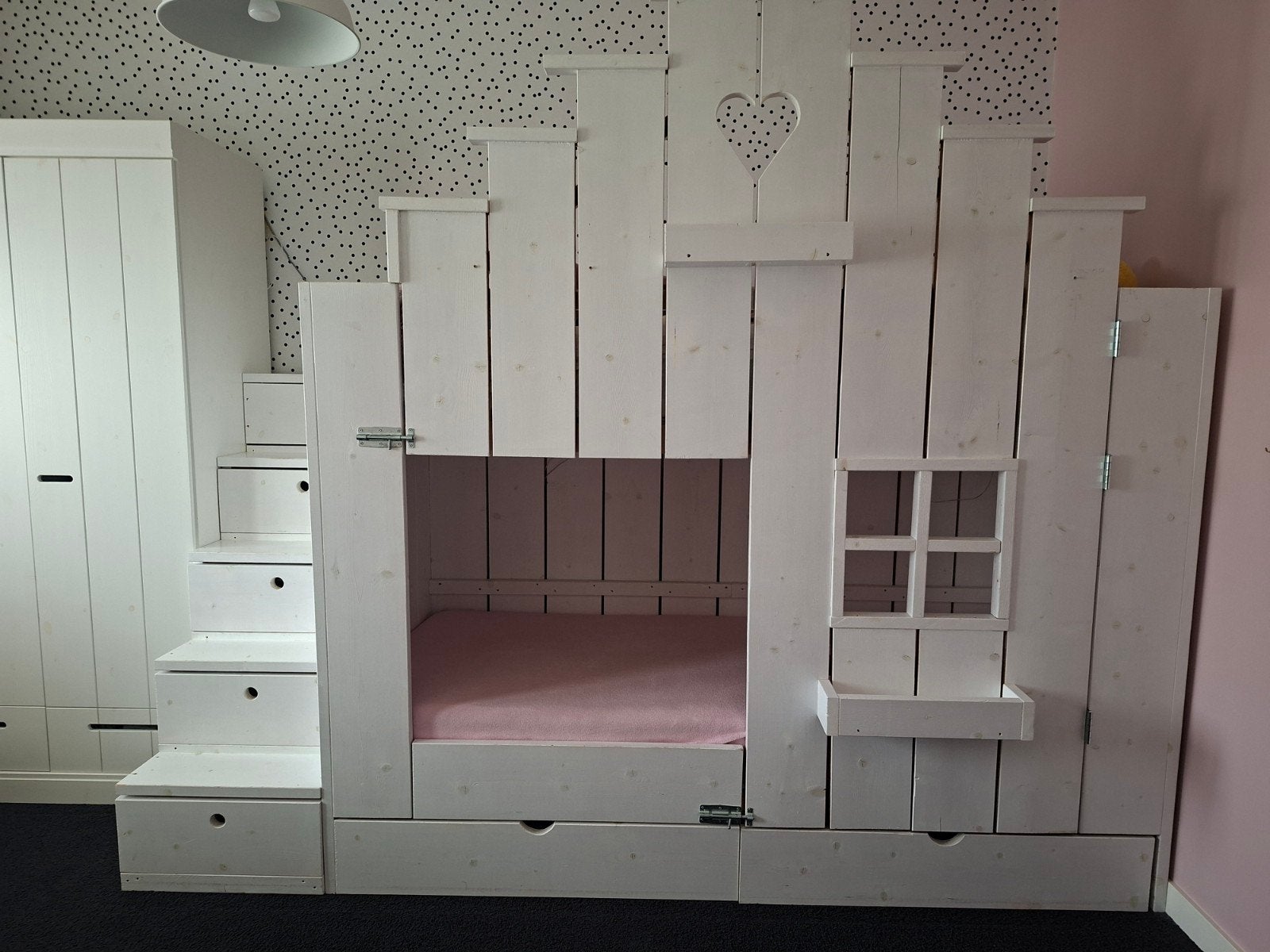 Huisjesbed / stapelbed met trap en opberglades, Kinderen en Baby's, Ophalen, Gebruikt, Stapelbed