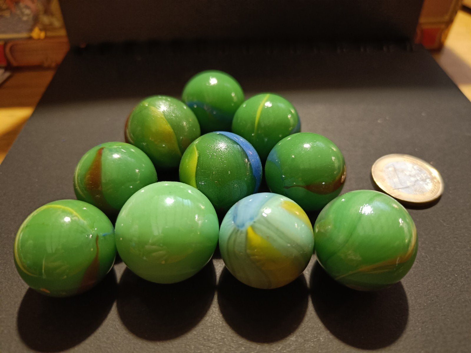 Set van 10 groene knikkers, deels met kleuraccenten, Ophalen of Verzenden, Jongen of Meisje