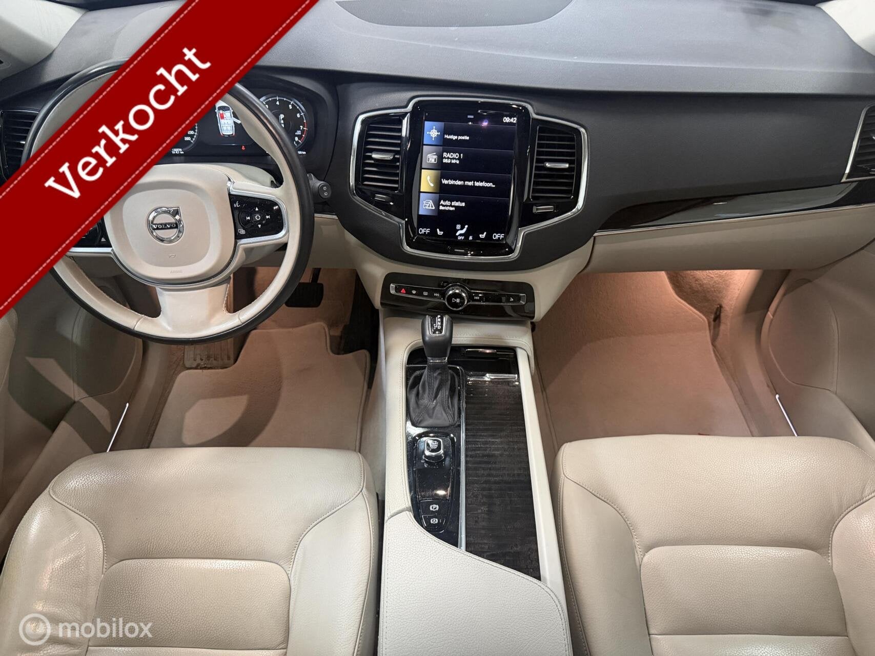 Volvo XC90 2.0 T5 AWD Momentum 7-ZITPLAATSEN / PANO, Gebruikt, 1969 cc, 1898 kg, 7 stoelen