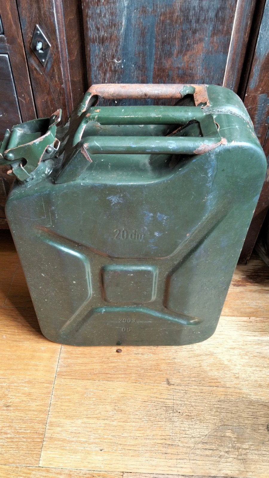 Brocante oude Jerrycan benzinetank, Ophalen