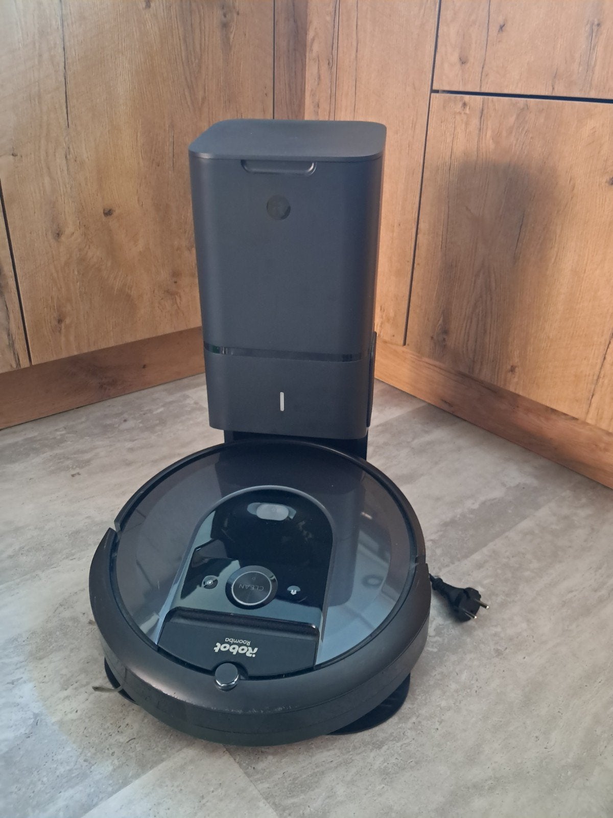 iRobot Roomba i8+ Combo Robotstofzuiger en Dweilrobot, Witgoed en Apparatuur, Stofzuigers, Ophalen, Gebruikt, IRobot, Bedienbaar via app