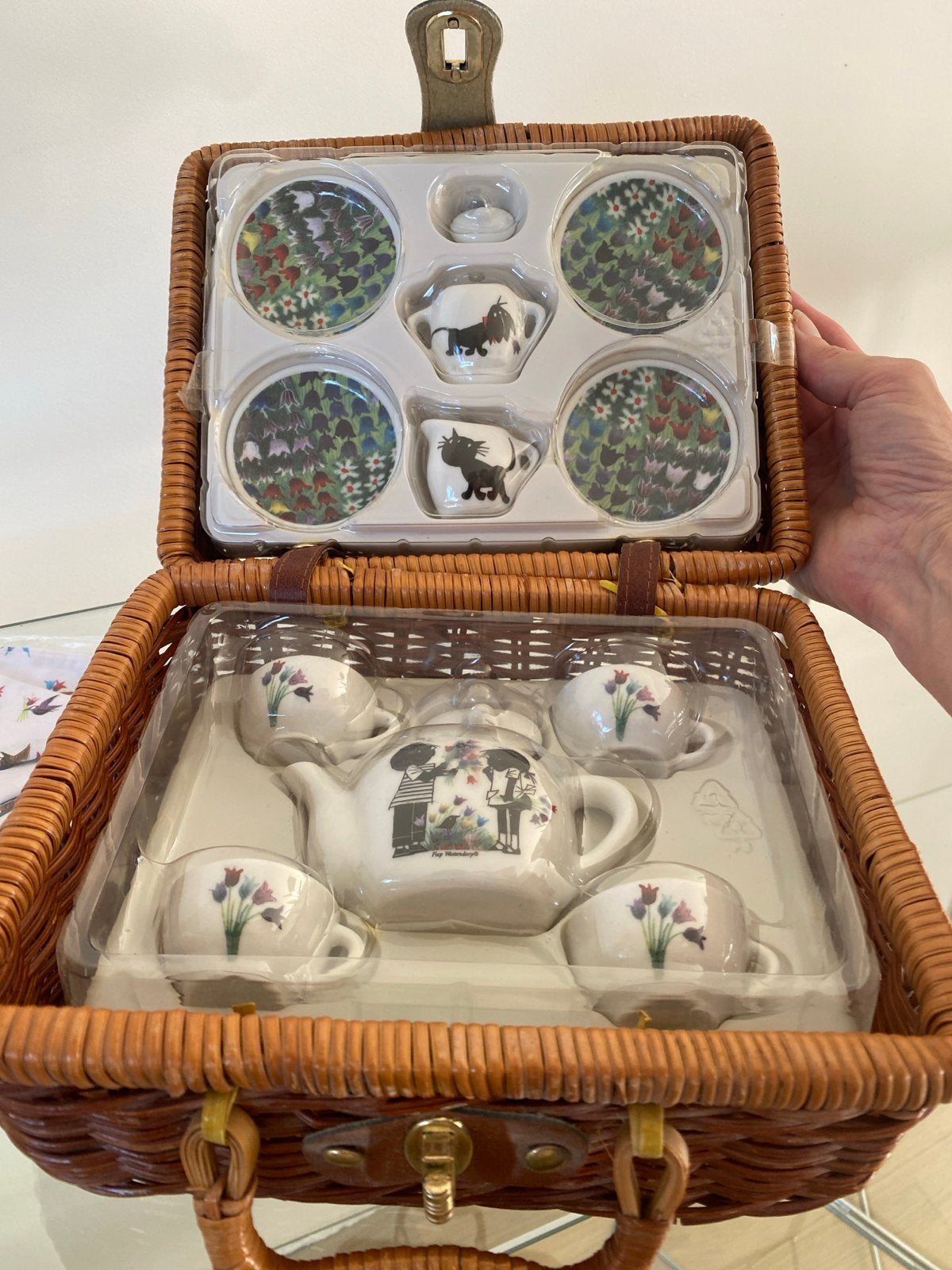 Vintage kinder theeservies in rieten mandje -Fiep Westendorp, Ophalen, Zo goed als nieuw, Overige typen