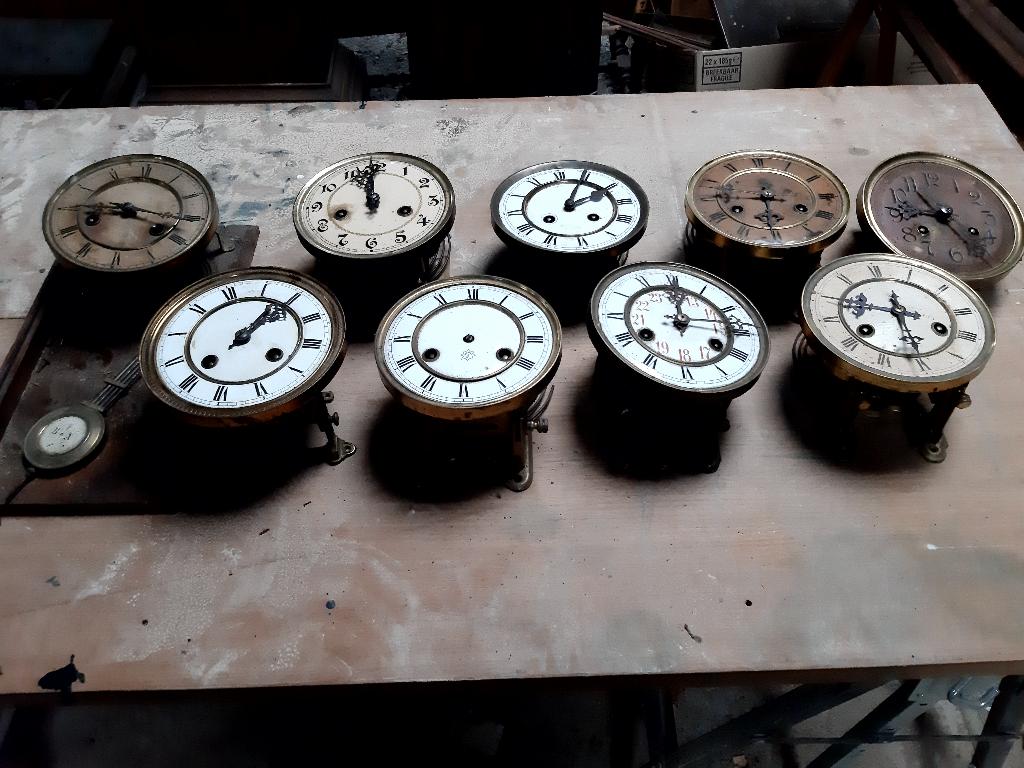 9 antieke regulateur uurwerken., Ophalen of Verzenden