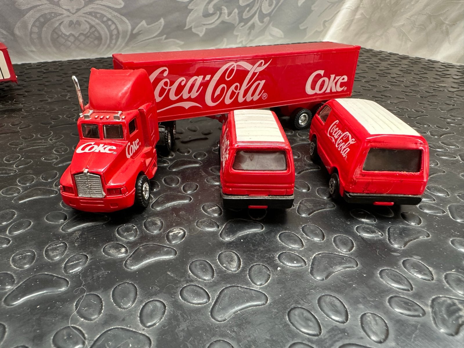 Coca-Cola miniatuur voertuigen set - vrachtwagen en busjes, Ophalen of Verzenden, Gebruikt