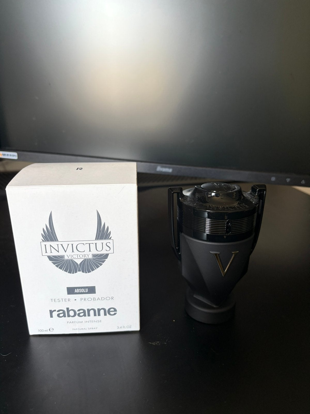 Rabanne- invictus victory absolu, Sieraden, Tassen en Uiterlijk, Uiterlijk | Parfum, Ophalen of Verzenden, Zo goed als nieuw