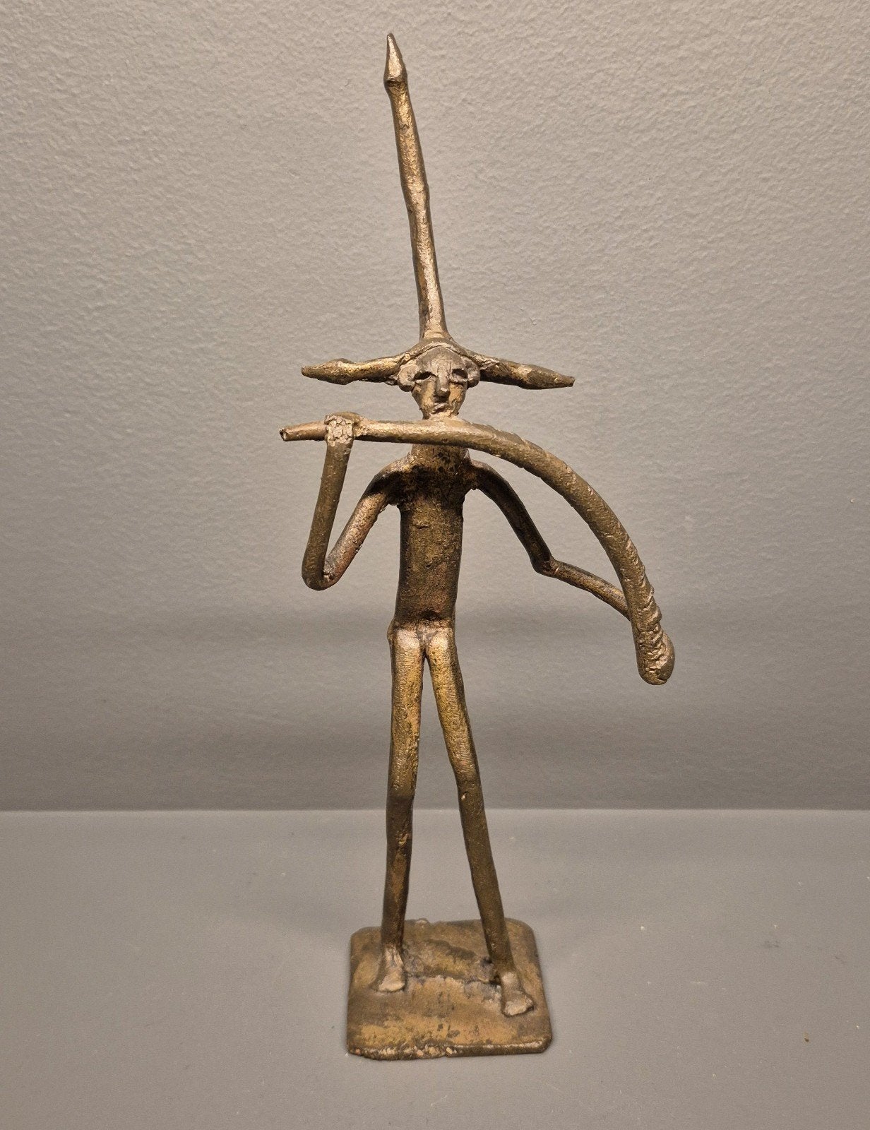 bronzen beeldje van een muzikant, 24 cm hoog, Ophalen of Verzenden