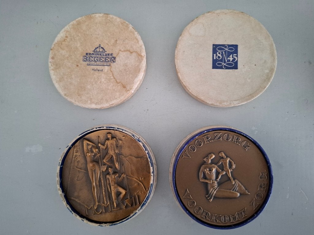 2x Nederlandse penningen., Postzegels en Munten, Ophalen of Verzenden, Brons, Nederland