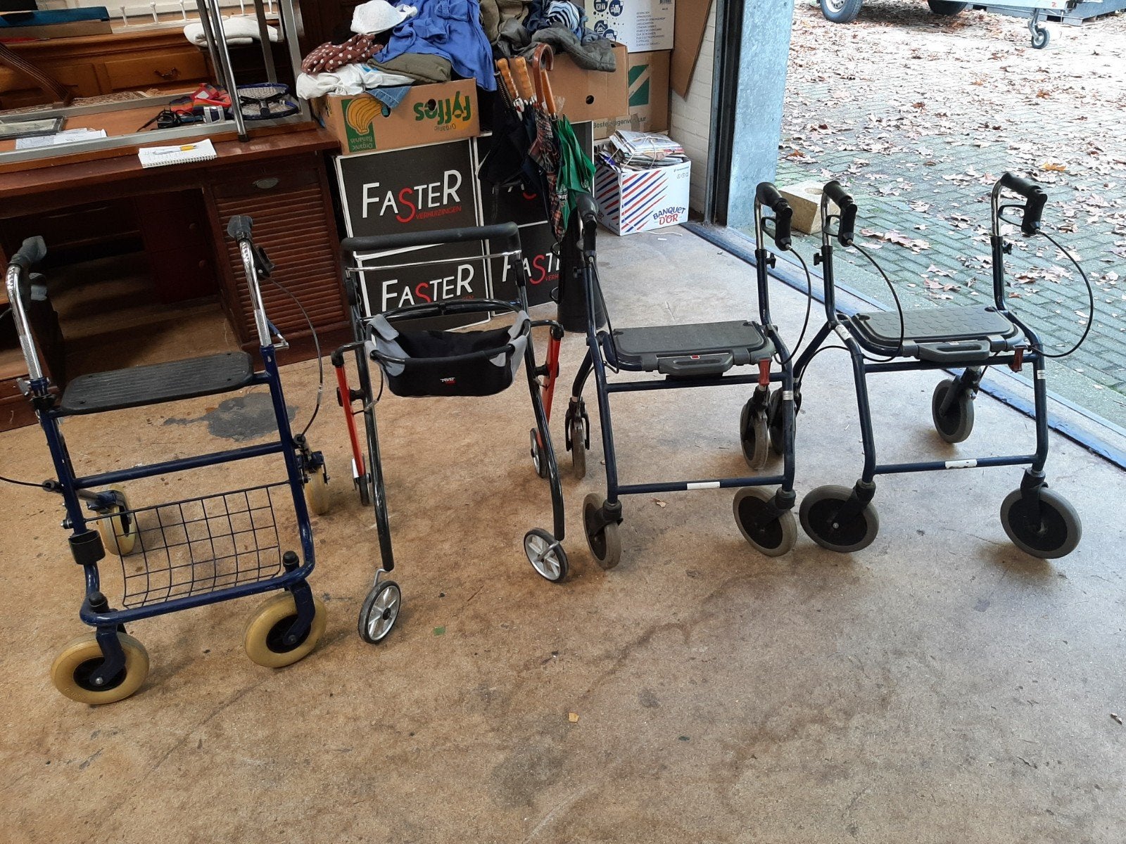 4 Rollators. Voor binnen of buiten., Ophalen, Opvouwbaar, Gebruikt