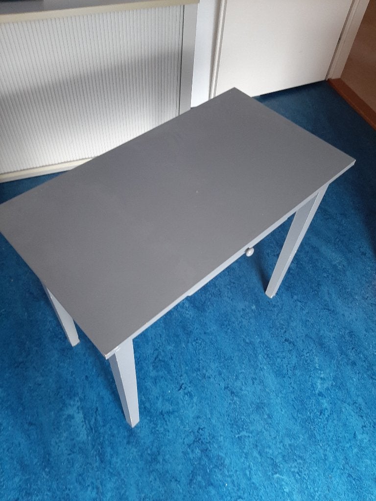 brocante Klein bureautje, Ophalen