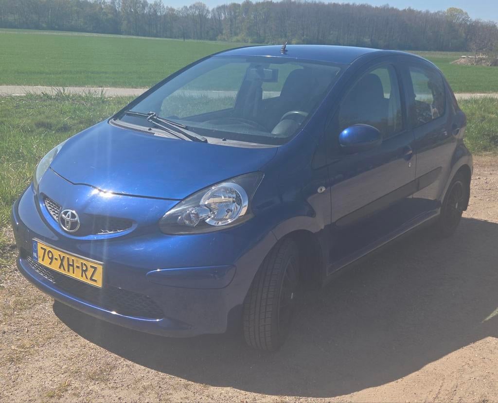 Toyota Aygo 1.0 12V Vvt-i 5DRS 2007 Blauw, Auto's, Toyota, Voorwielaandrijving, 68 pk, Origineel Nederlands, Handgeschakeld