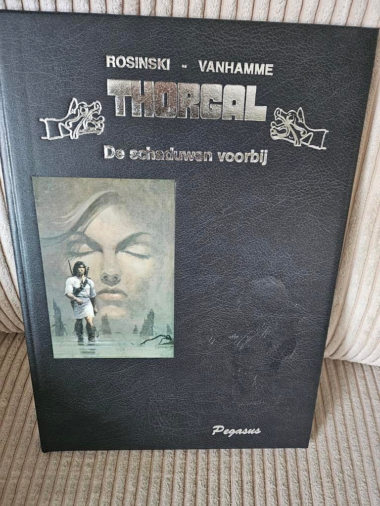 Thorgal: De schaduwen voorbij - Luxe editie gesigneerd, Boeken, Stripboeken, Eén stripboek, Ophalen of Verzenden, Zo goed als nieuw