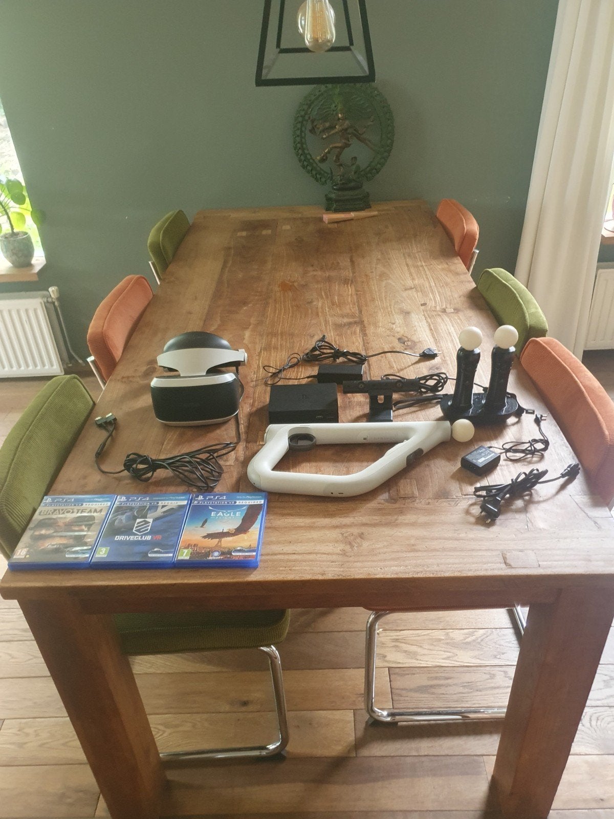 PSVR Complete Set: Bril, Camera, Controllers & 3 Games, Ophalen of Verzenden, Gebruikt, Met 2 controllers, Original