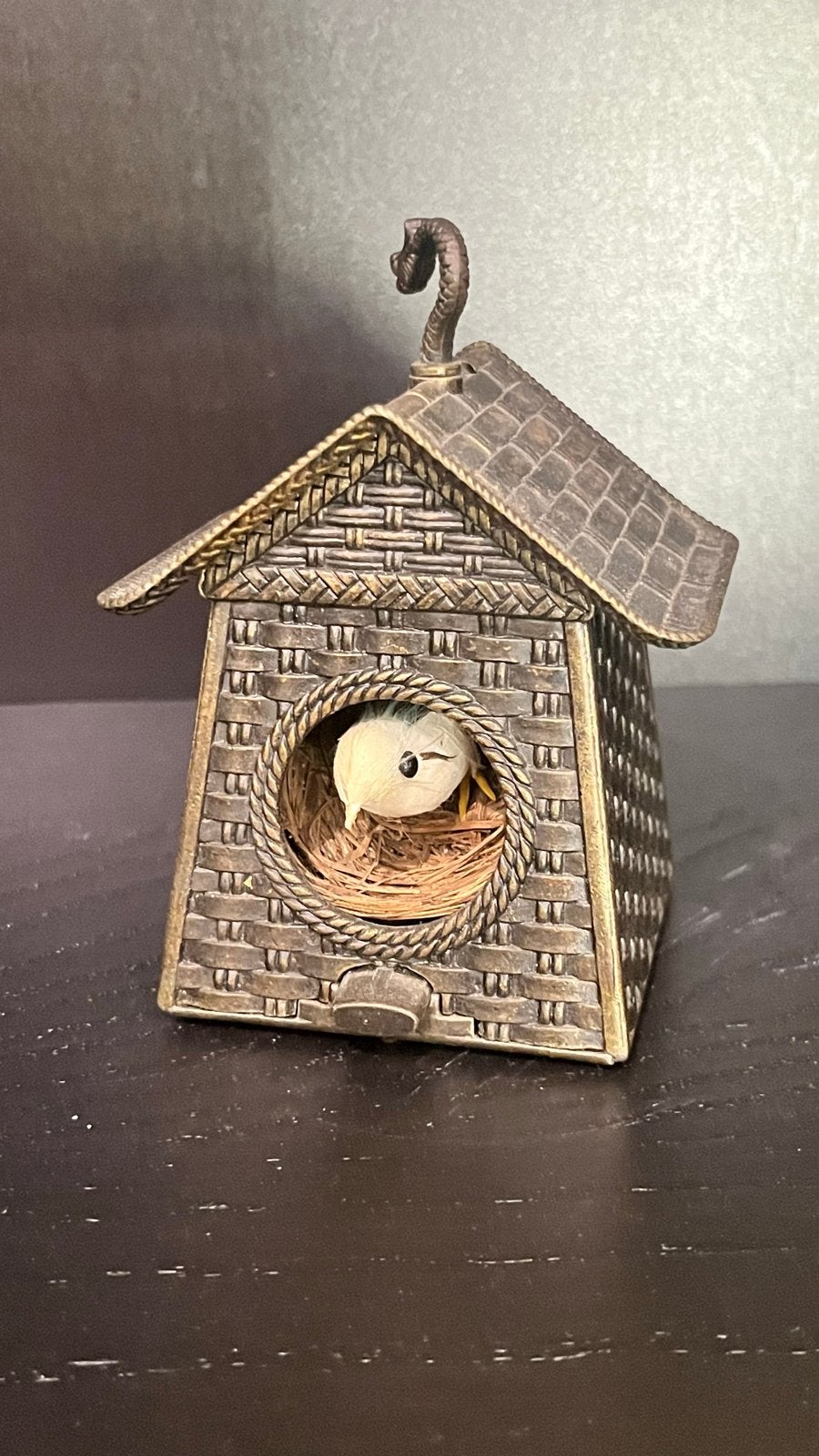 Unieke Aansteker in de vorm van een vogelhuisje, Verzamelen, Gebruikt, Ophalen of Verzenden, Nvt, Aansteker