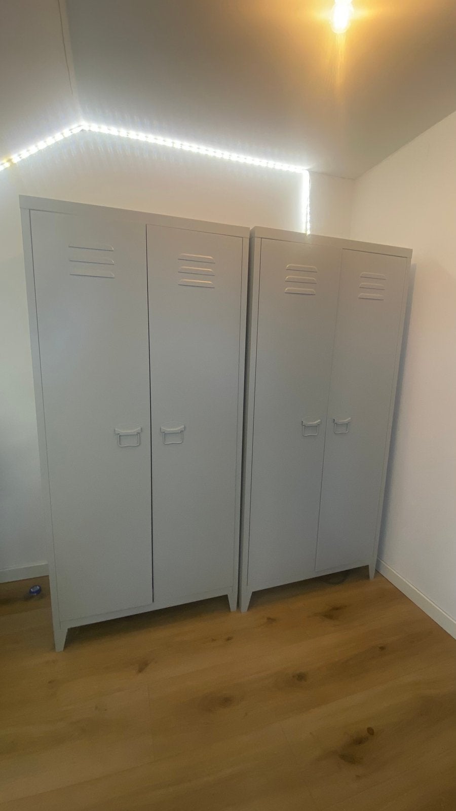 Lockerkasten, Ophalen, Zo goed als nieuw