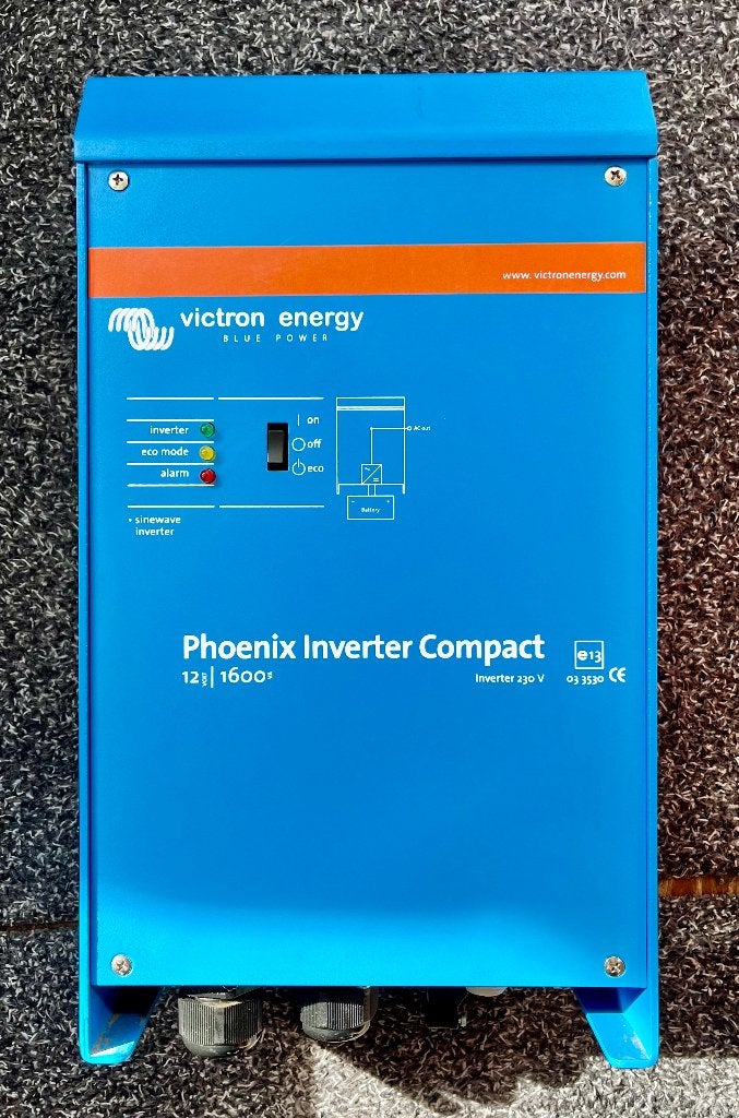Victron Energy Phoenix Inverter Compact 12V / 1600VA, Ophalen, Zo goed als nieuw