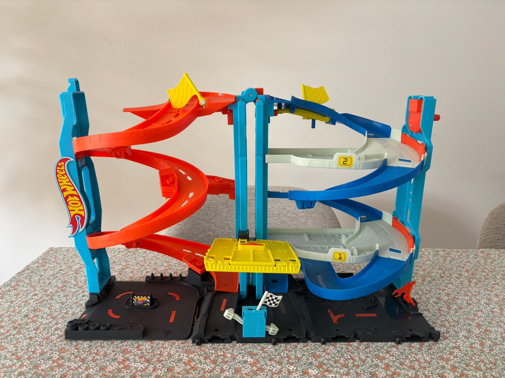 Hot wheels race toren, Ophalen of Verzenden, Zo goed als nieuw, Handmatig, Hot Wheels