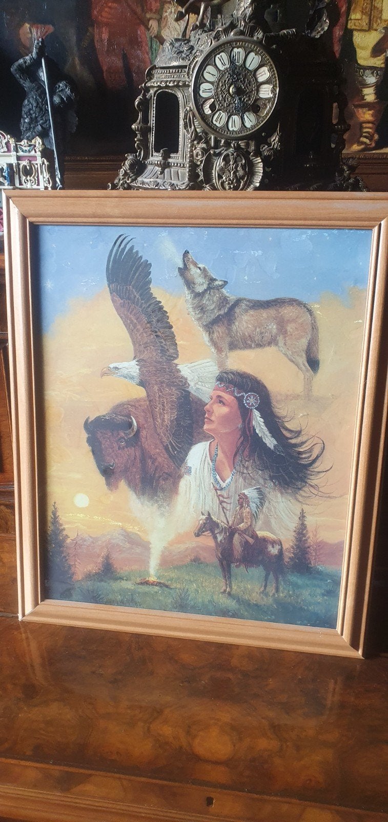 Indiaan met bizon, arend en wolf - Ingelijste print, Portret of Personen, Realistisch, Ophalen of Verzenden, Print
