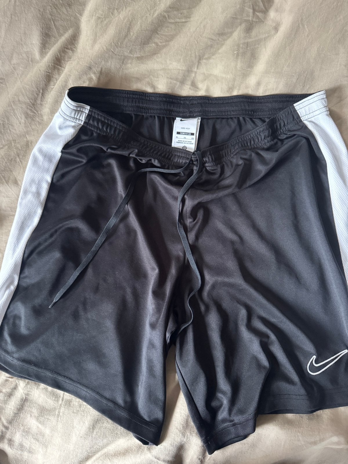 Nike sport short maat M, Maat 48/50 (M), Zwart, Overige typen, Ophalen of Verzenden