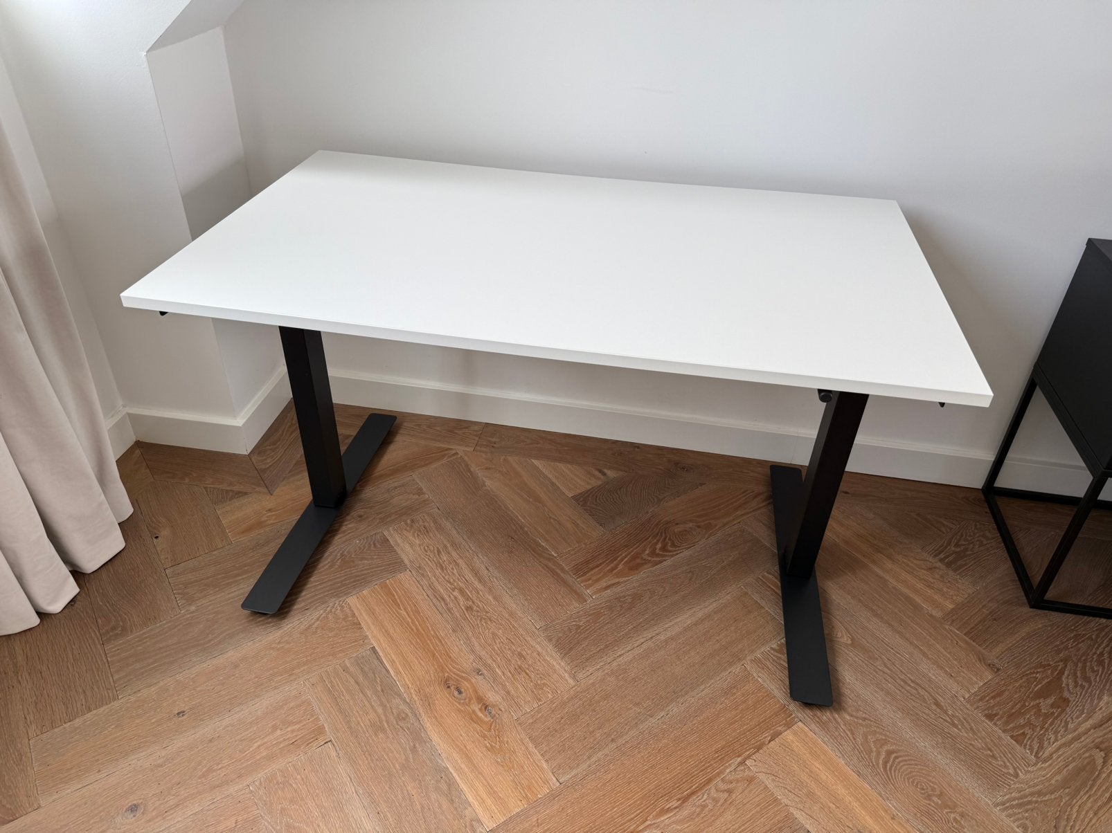 TROTTEN, zit/sta bureau, wit/antraciet, 120x70 cm, Ophalen, Zo goed als nieuw