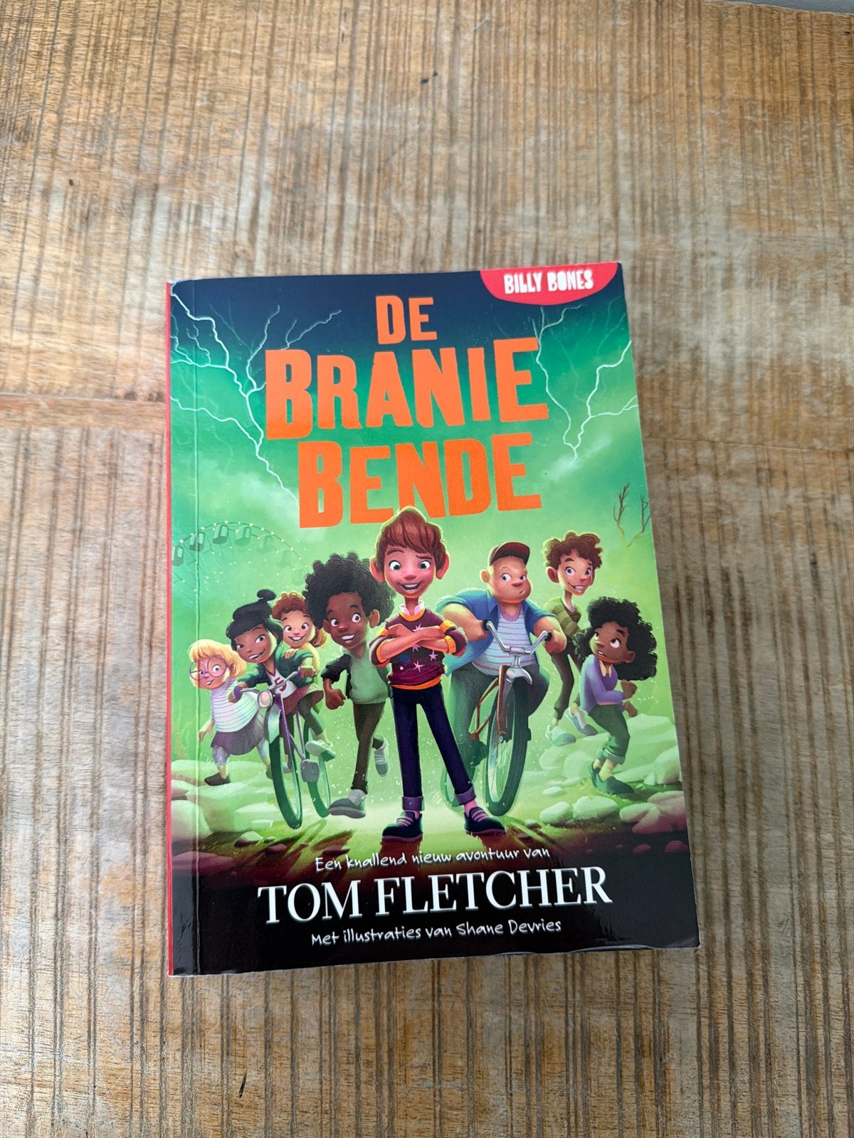 De Branie Bende - Tom Fletcher (Billy Bones), Boeken, Ophalen of Verzenden, Zo goed als nieuw, Fictie