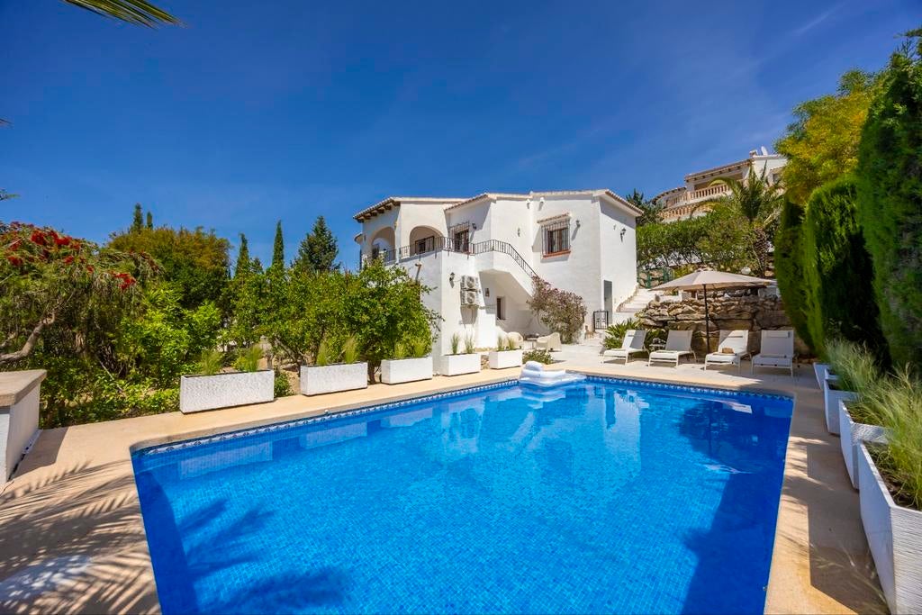 Luxe villa met privézwembad – Costa Blanca Noord, Vakantie, Vakantiehuizen | Spanje, 4 of meer slaapkamers, Bemiddelingsbureau